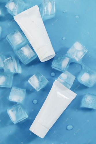 夏日清涼護膚品攝影圖